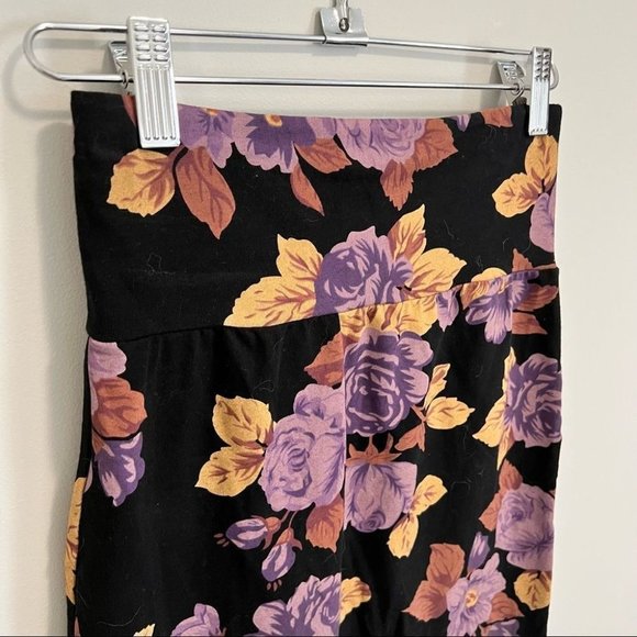 Aritzia Talula Floral High Waist Bodycon Pull On Mini Skirt - Picture 3 of 10
